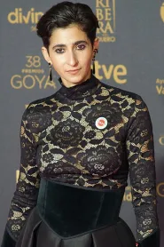 Alba Flores